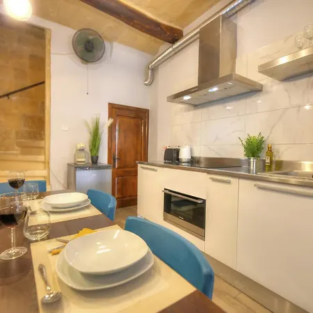 شقة Cosy, 1br In The Heart Of فاليتا