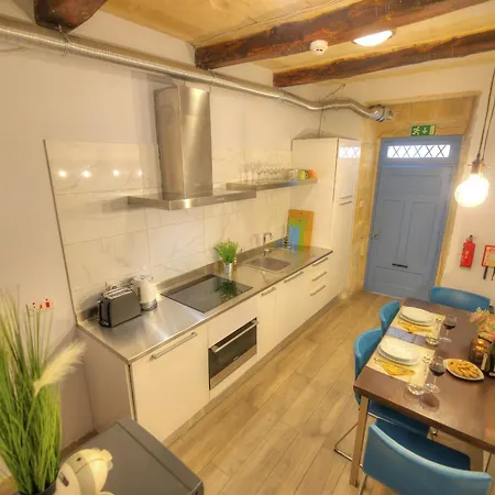شقة Cosy, 1br In The Heart Of فاليتا